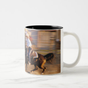 Caneca De Café Em Dois Tons Vitela lassoing do vaqueiro