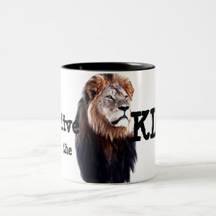 Caneca De Café Em Dois Tons Vive por muito tempo o rei!