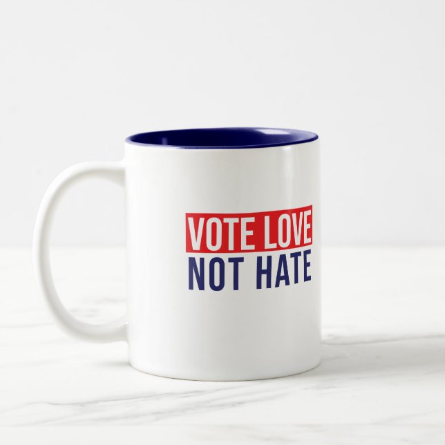 Caneca De Café Em Dois Tons Votar amor não odiar (Esquerda)