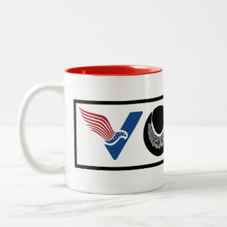 Caneca De Café Em Dois Tons VOTO Americano, RBG, USPS, BLM, Peace and Equality