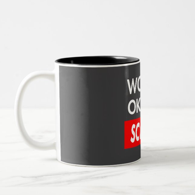 Caneca De Café Em Dois Tons Worlds okayest Schulte (Esquerda)