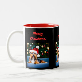 Caneca De Café Em Dois Tons Yorkshire terrier, vestindo um chapéu de Papai Noe