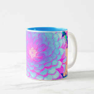 Caneca De Café Em Dois Tons Zinnia Roxa e Rosa Bonita no Jardim de Verão