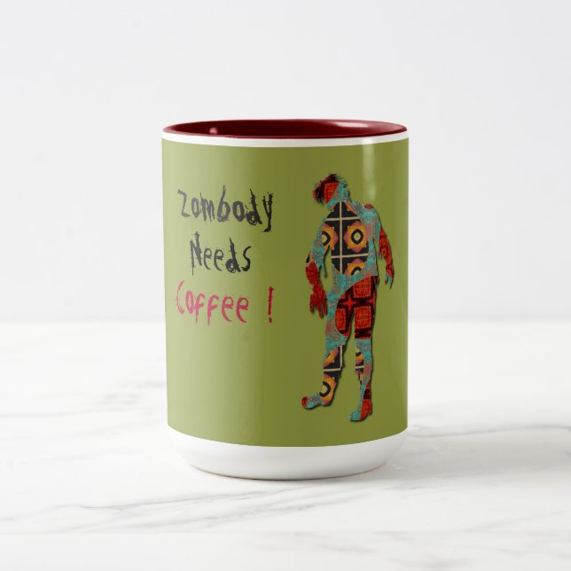 Caneca De Café Em Dois Tons Zombie precisa de café (Centro)