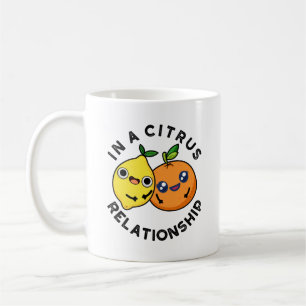 Caneca De Café Em Um Relacionamento De Citros, Fruta