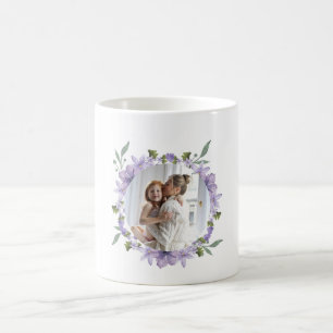 Caneca De Café "Embrace De Tender Entre Flores Roxas"