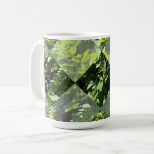 Caneca De Café Emerald Elegance: Folhas Verdes em Diamond Cut,