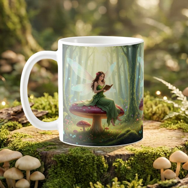 Caneca De Café Enchanted Day Fairy Reading a Book (Criador carregado)