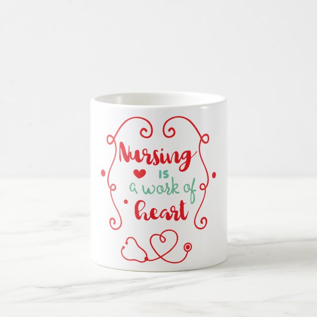 Caneca De Café Enfermagem é um Trabalho do Coração (Centro)