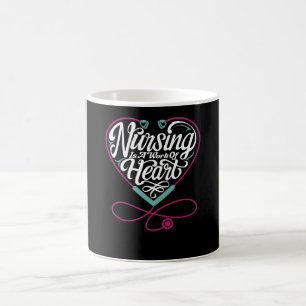 Caneca De Café Enfermagem é uma obra de coração