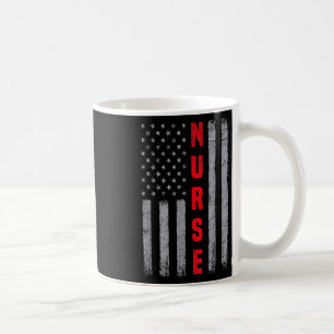 Caneca De Café Enfermeira afligida Design de bandeiras americanas