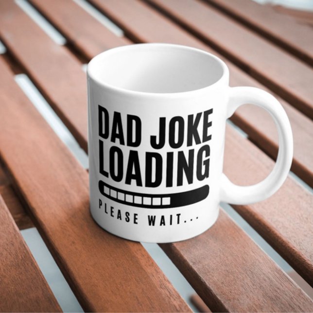 Caneca De Café Engraçado carregamento de Piada de Humor e Pai, es (Dad Joke Loading Funny Gift White Mug)