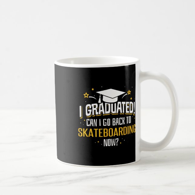 Caneca De Café Engraçado, eu me formei, agora posso voltar a anda (Direita)