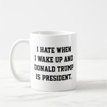 Engraçado Policial Anti-Trump Coffee Mug