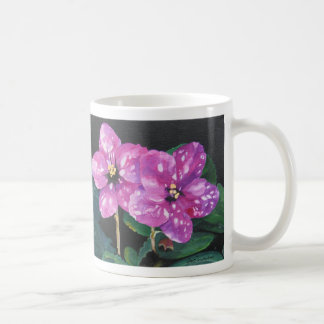 Caneca De Café Envoltório em torno das violetas cor-de-rosa