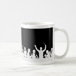 Caneca De Café Esboço do branco do maestro e da banda no preto