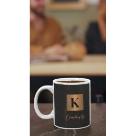 Caneca De Café Escrito elegante e moderno dourado preto monograma