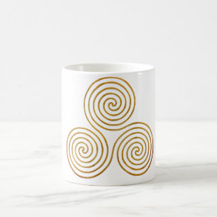 Caneca De Café espiral tripla celta - ouro antigo OneLine