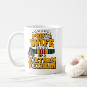 Caneca De Café Esposa Orgulhosa de um Veterano do Vietnã Cônjuge