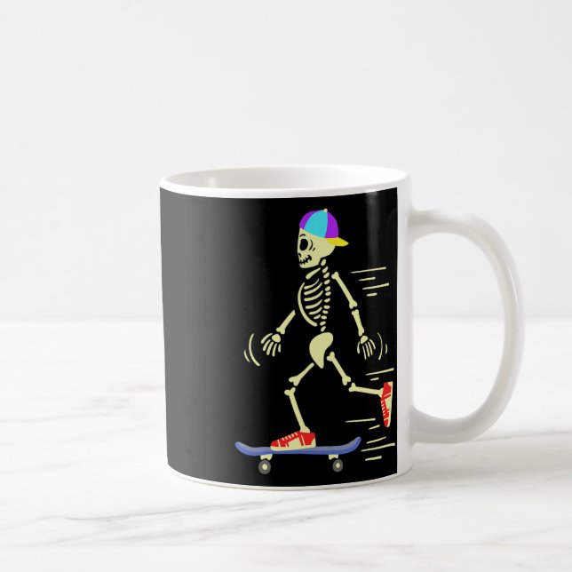 Caneca De Café Esqueleto de skate fazendo skate  (Direita)