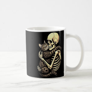 Caneca De Café Esqueleto Engraçado Abraçando Gato Dia das Bruxas 