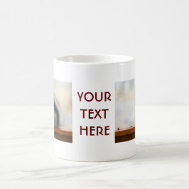Caneca De Café Esquilo num banco e alguns loucos