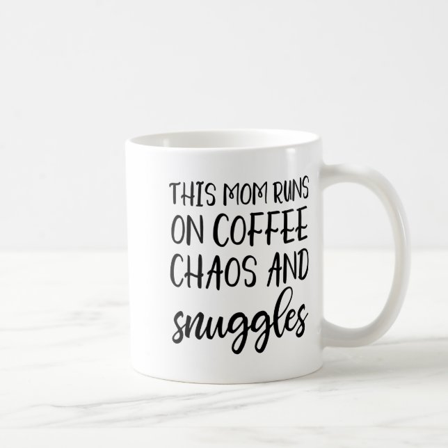 Caneca De Café Esta Mãe Funciona Com Café Caos E Abraços (Direita)