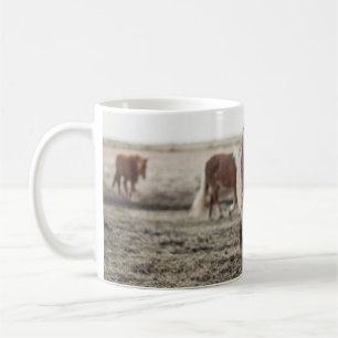 CANECA DE CAFÉ ESTES CAVALOS SÃO MUITO DOCES E INQUIATIVOS