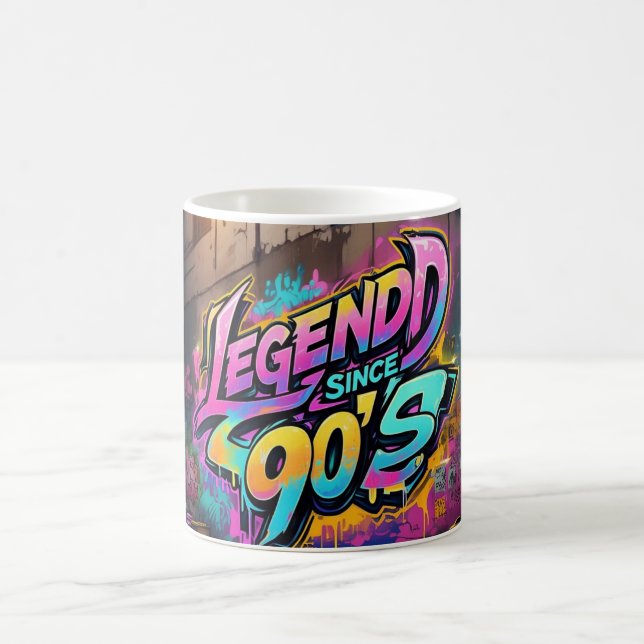 Caneca De Café Estilo de grafite "Legenda desde os anos 90" (Centro)