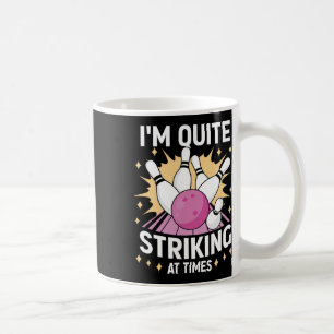 Caneca De Café Estou impressionado com a Times Boliche sobre Desi