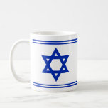 Caneca De Café Estrela de David<br><div class="desc">Clássico branco 11 oz. uma caneca com uma imagem, de ambos os lados, de uma estrela azul real de David e uma borda dupla azul real de cima e de baixo. Ver pote de doces correspondente, placa de melamina, placa de porcelana, placa de papel, azulejo de cerâmica quadrada e portas...</div>