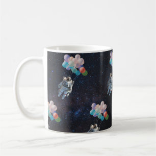 Caneca De Café Estrelas Astronautas e Balões Coloridos no Espaç