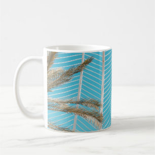 Caneca De Café Estrutura de concreto branco na foto matinal