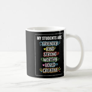 Caneca De Café Estudantes engraçados são gentis fortes conscienti
