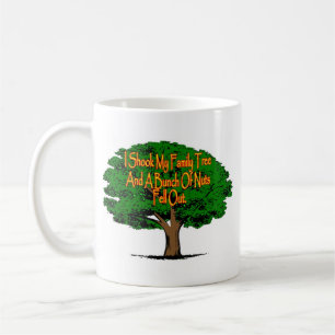Caneca De Café Eu agitei minha árvore genealógica e um grupo do