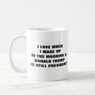 CANECA DE CAFÉ EU AMO QUANDO EU ACORDO