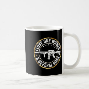 Caneca De Café Eu amo uma mulher & várias armas marido engraçado 
