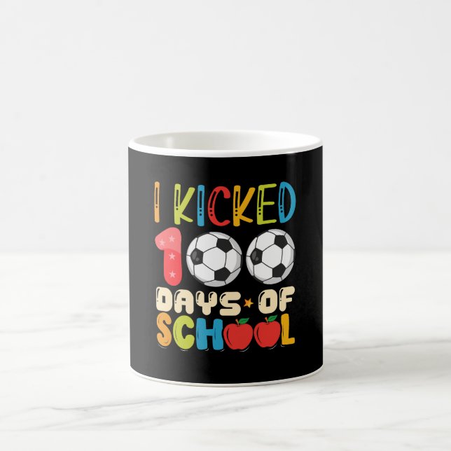Caneca De Café Eu atirei 100 dias de jogador de futebol escolar (Centro)