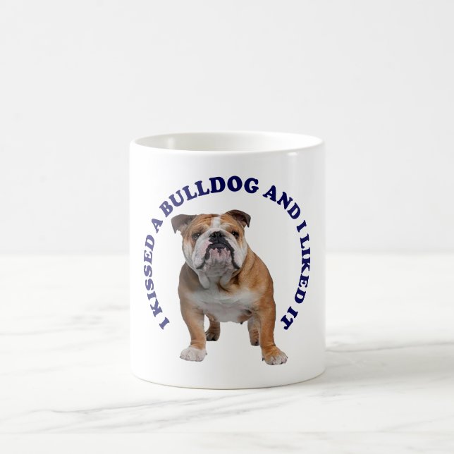 Caneca De Café Eu beijei um Buldogue (Centro)