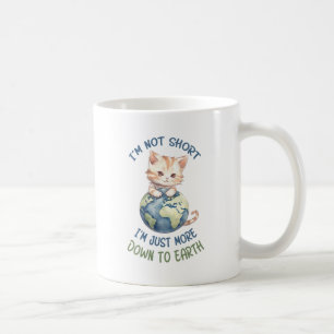 Caneca De Café Eu não sou pequeno, só embaixo da terra - Gato bon