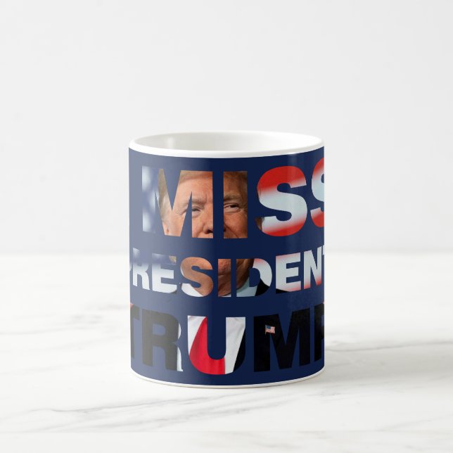 Caneca De Café Eu sinto falta do presidente Trump (Centro)