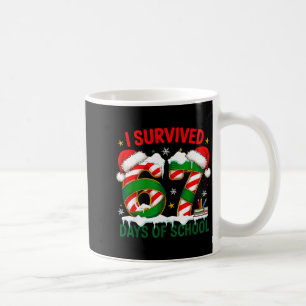 Caneca De Café Eu Sobrevivi 67 Dias de Escola Meme de Natal 100º