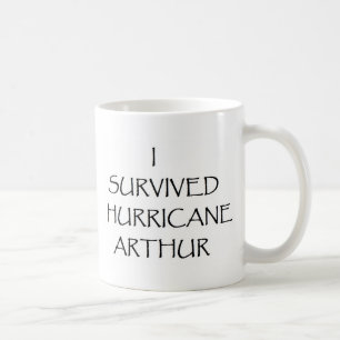 Caneca De Café Eu sobrevivi ao furacão Arthur