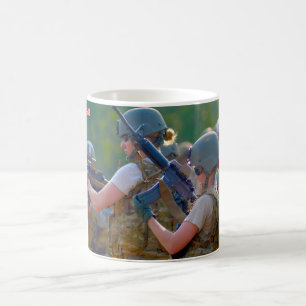 CANECA DE CAFÉ EUA COMBATEM MULHERES