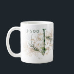 Caneca De Café Eucalipto Monograma Botânico Dourado Personalizado<br><div class="desc">Este é nosso novo Faux Dourado Eucalyptus Monograma MUG,  que podemos produzir essa caneca em qualquer letra necessária!!! ENTRE EM CONTATO COM A GENTE E NÓS VAMOS FAZER DESIGN DE VOCÊ *VOCÊ PODE ENTRAR EM CONTATO COM A GENTE DE CONTATO*</div>