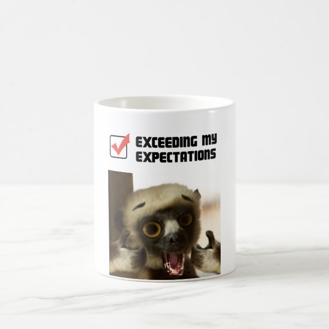 Caneca De Café Excedendo minhas expectativas (Centro)