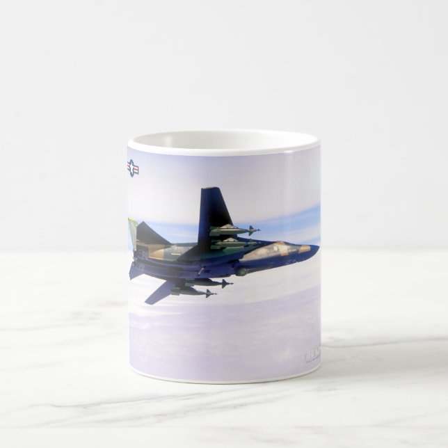 CANECA DE CAFÉ F-111F AARDVARK (Centro)