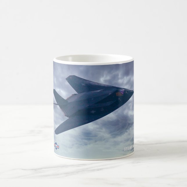 CANECA DE CAFÉ F-117A NIGHTHAWK (Centro)