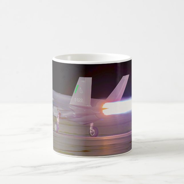 CANECA DE CAFÉ F-35A LIGHTNING II (PAÍSES BAIXOS) (Centro)