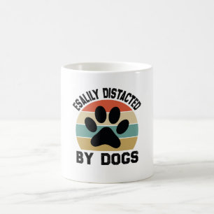 Caneca De Café Facilmente Distraído Por Cães